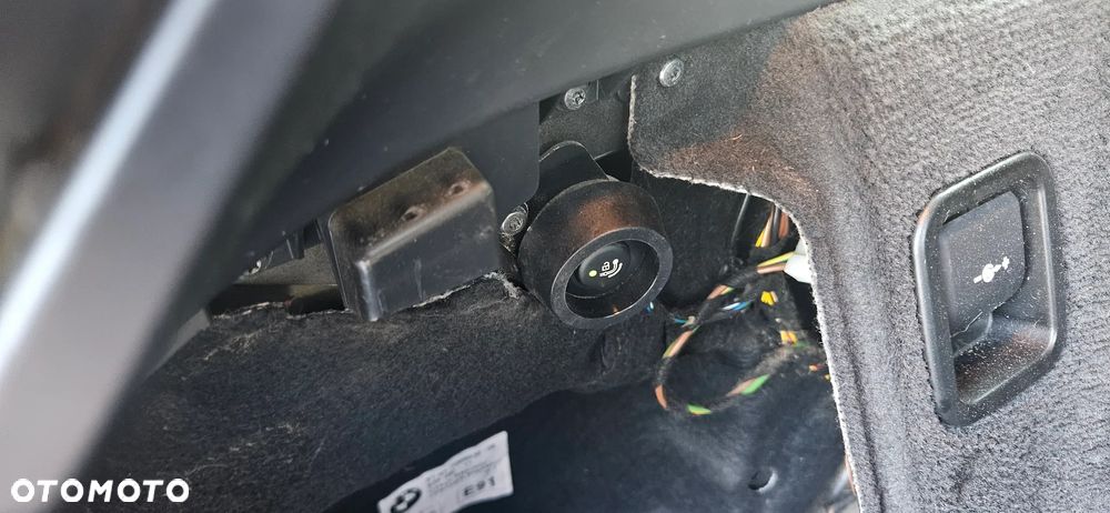 BMW Seria 3 320i - 17