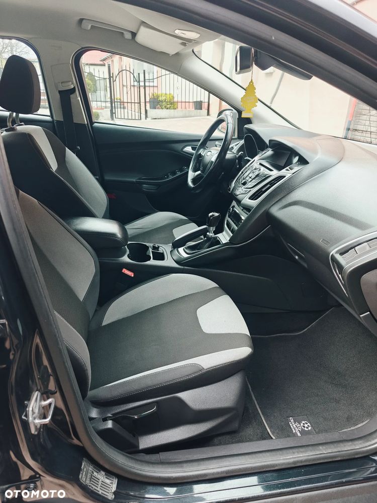 Ford Focus 1.6 TDCi DPF Champions Edition - 15