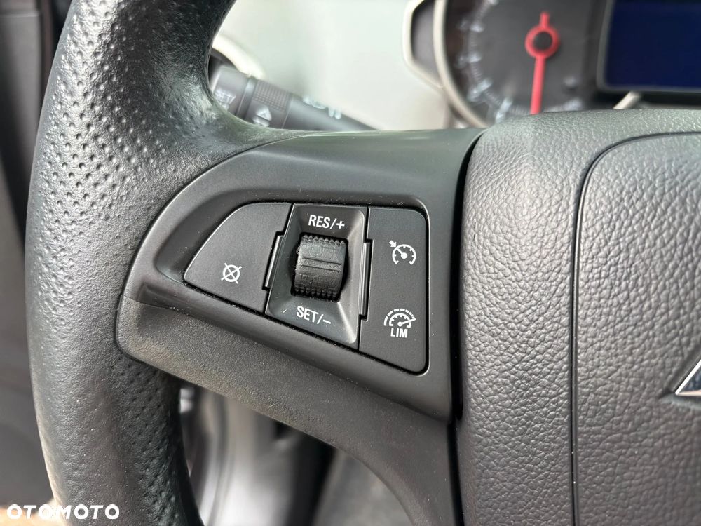 Chevrolet Aveo 1.2 LS+ - 11