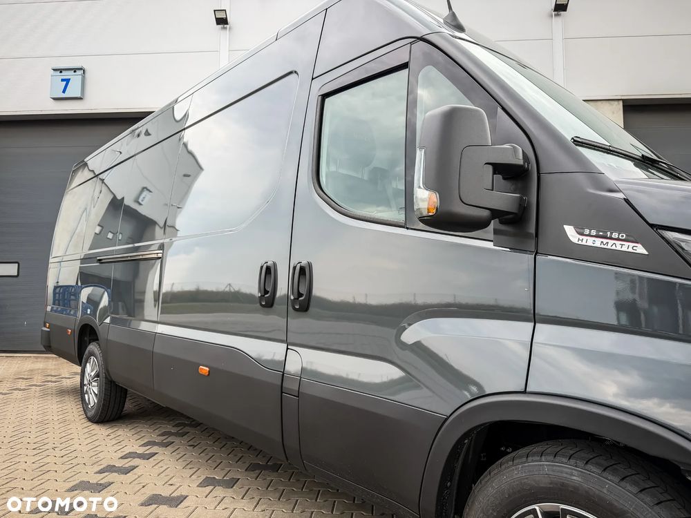 Iveco Daily 35S18HA8 V 3.0 Diesel 180 KM AT8 ZF L4H2 - 23