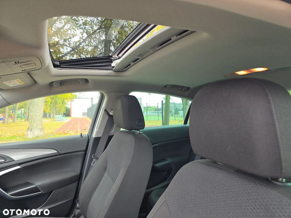 Opel Insignia - 18