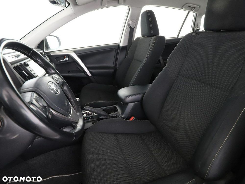 Toyota RAV4 - 13