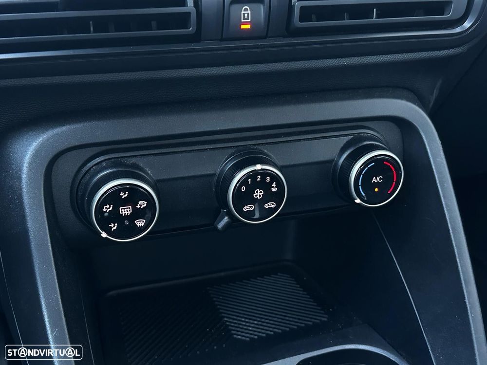 Citroën C3 1.2 PureTech Max - 9