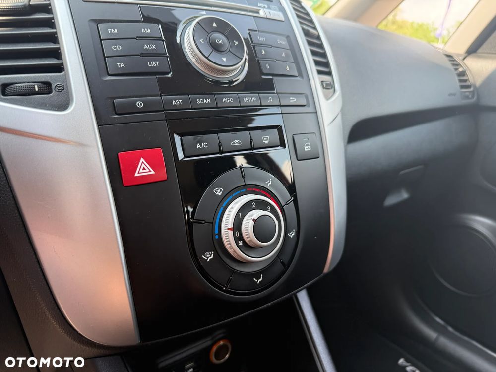 Kia Venga 1.4 CVVT Attract - 27
