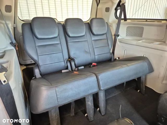 Chrysler Grand Voyager 2.8 CRD Touring - 9