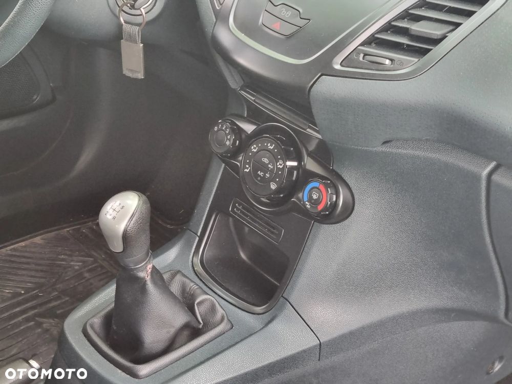 Ford Fiesta 1.25 Gold X EU5 - 11