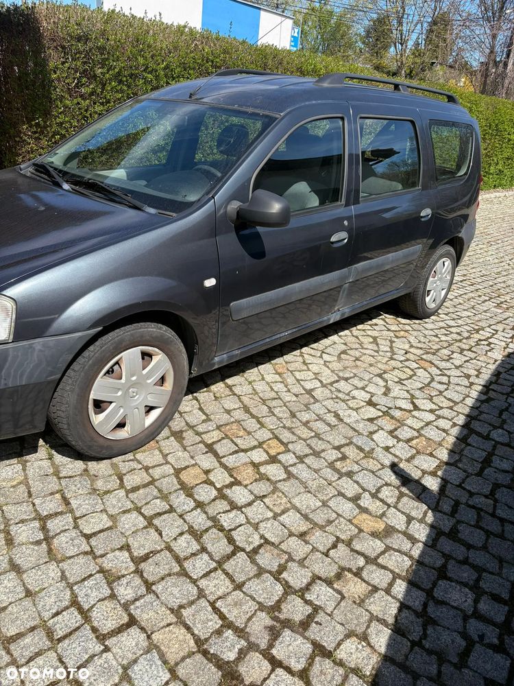 Dacia Logan - 4