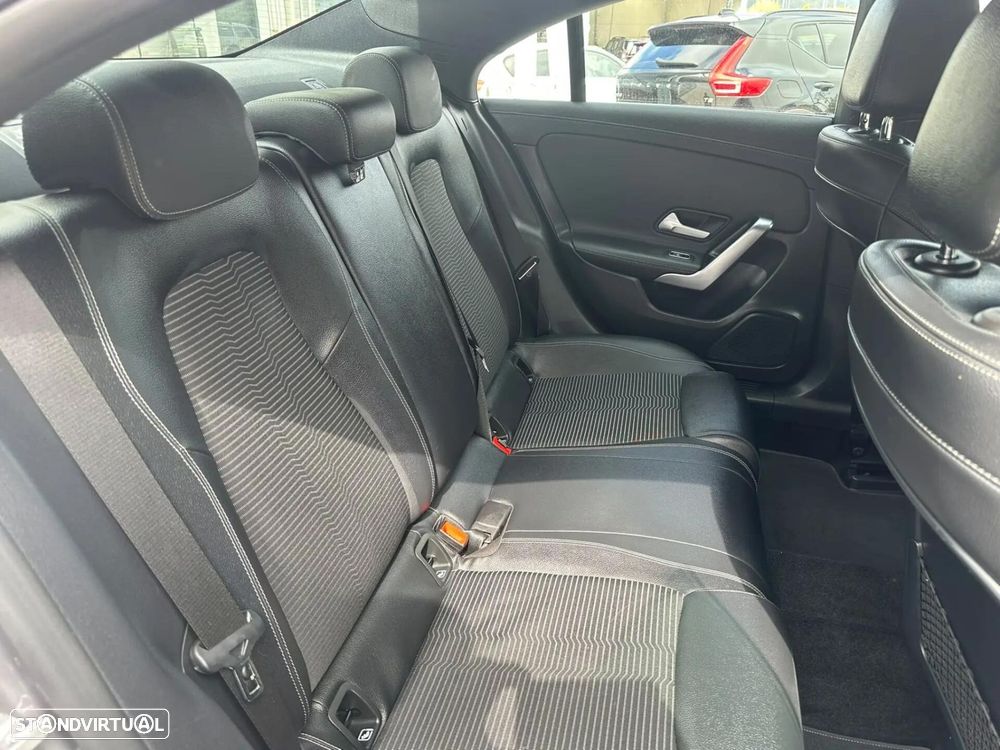 Mercedes-Benz CLA 180 - 11