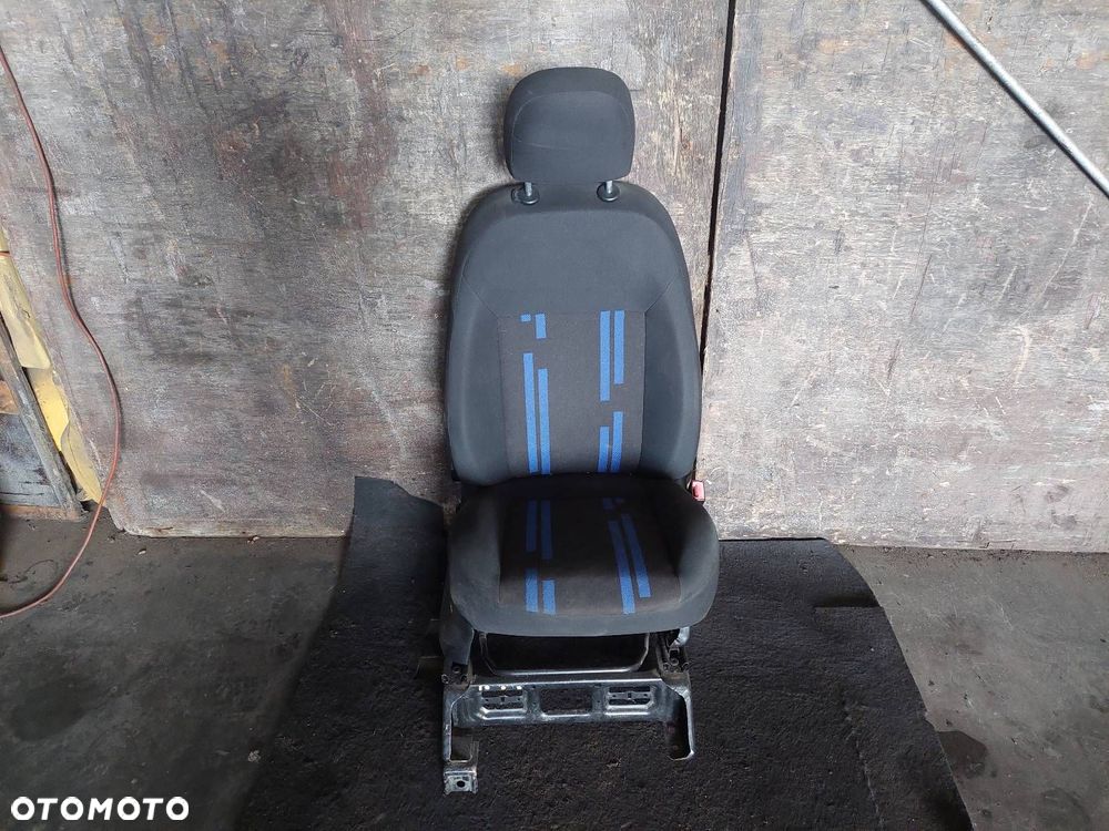 FOTEL PRAWY PRZÓD FIAT FIORINO III NEMO QUBO BIPPER - 1