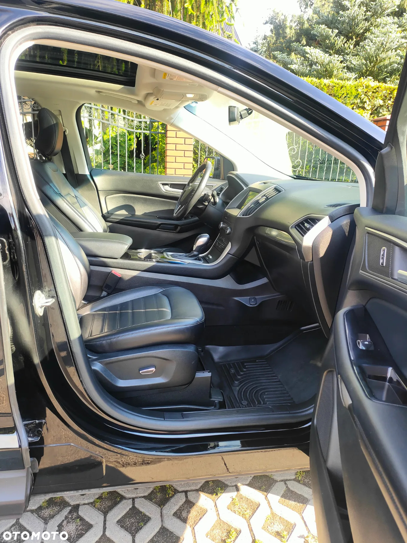 Ford Edge - 10