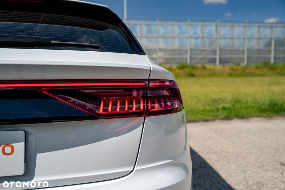 Audi SQ8 TFSI Quattro Tiptronic - 16