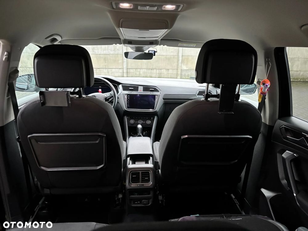 Volkswagen Tiguan Allspace 2.0 TSI 4Mot Highline DSG - 9