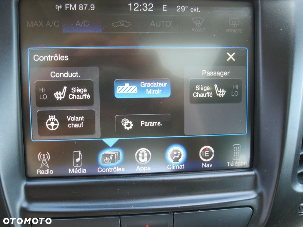 Chrysler 200 - 29