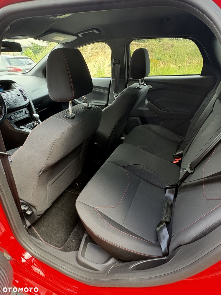 Ford Focus 1.5 EcoBoost ST-Line - 13