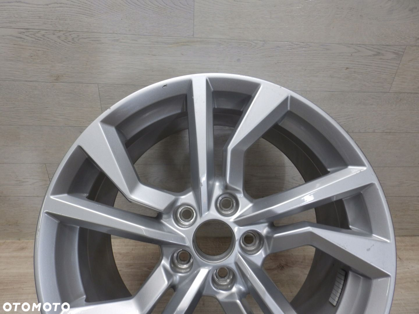 Felga Audi TT 8S0 E 8.5Jx18H2 Et50 5x112 8S0601025AN - 10