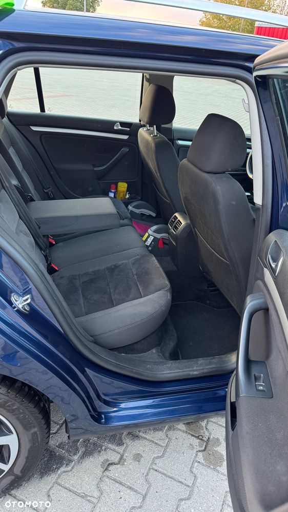 Volkswagen Golf - 14