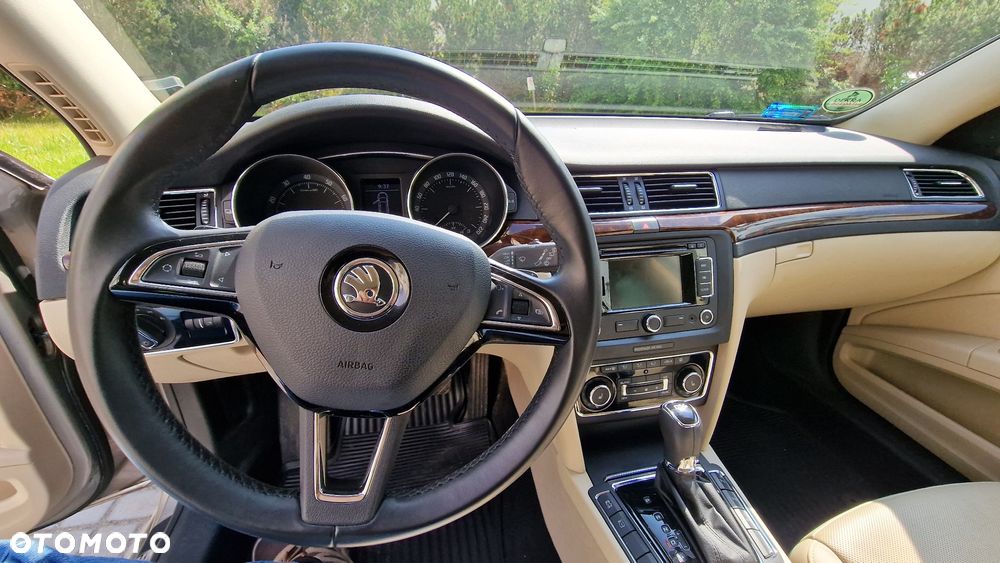 Skoda Superb 1.8 TSI Platinum DSG - 19
