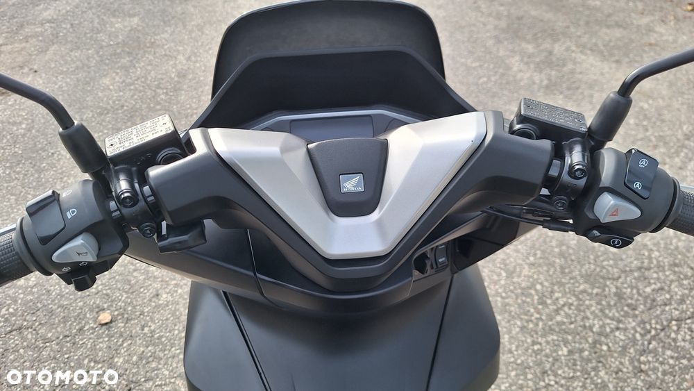 Honda PCX - 23