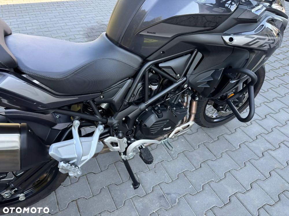 Benelli TRK 502X - 17