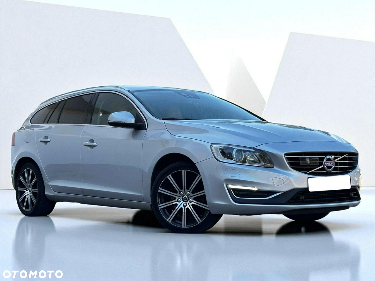 Volvo V60 D4 Geartronic Summum - 5