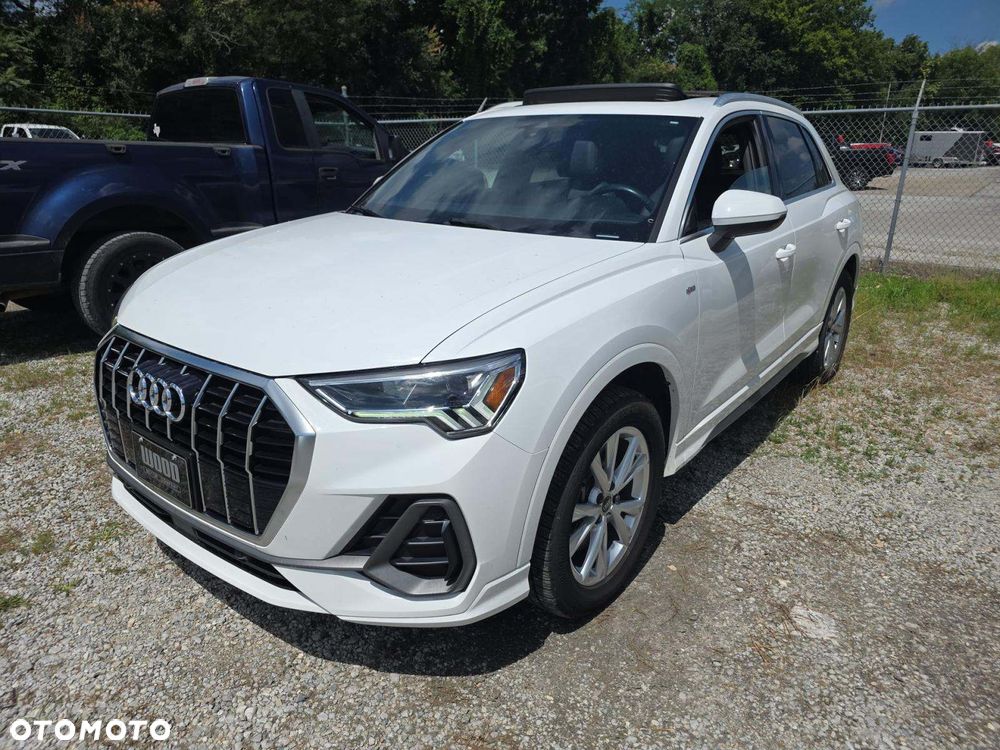 Audi Q3 - 1