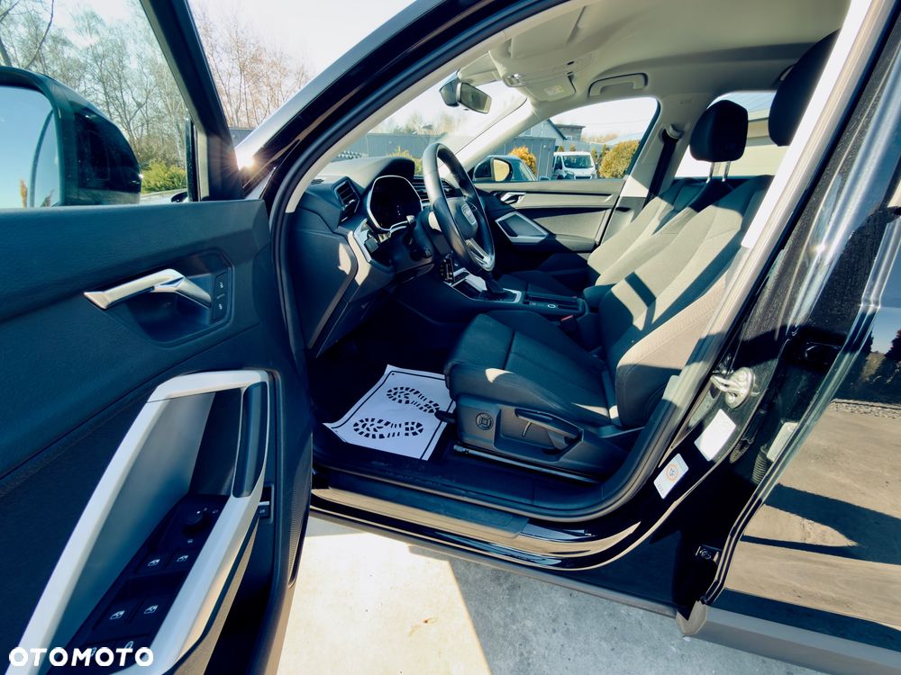 Audi Q3 45 TFSIe S tronic - 16