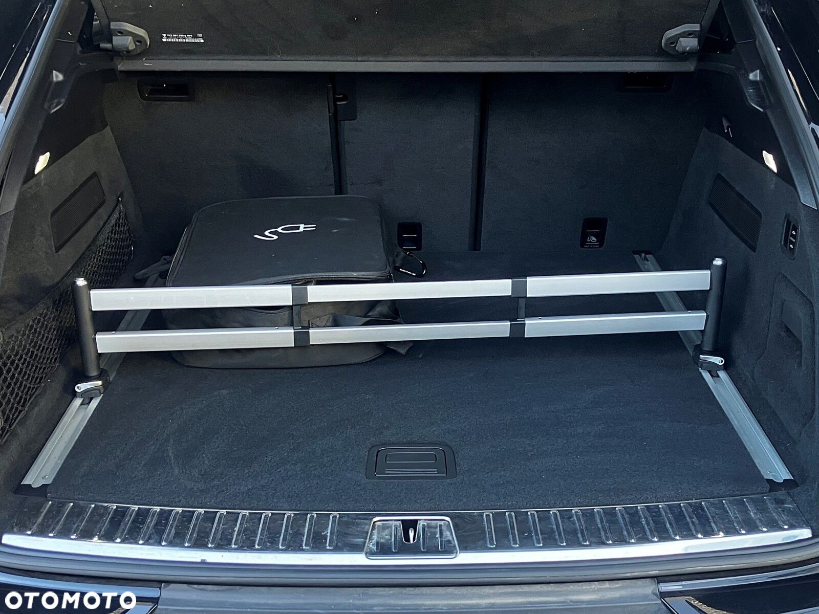 Porsche Cayenne - 26