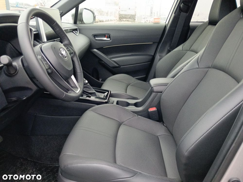 Toyota Corolla Cross - 16