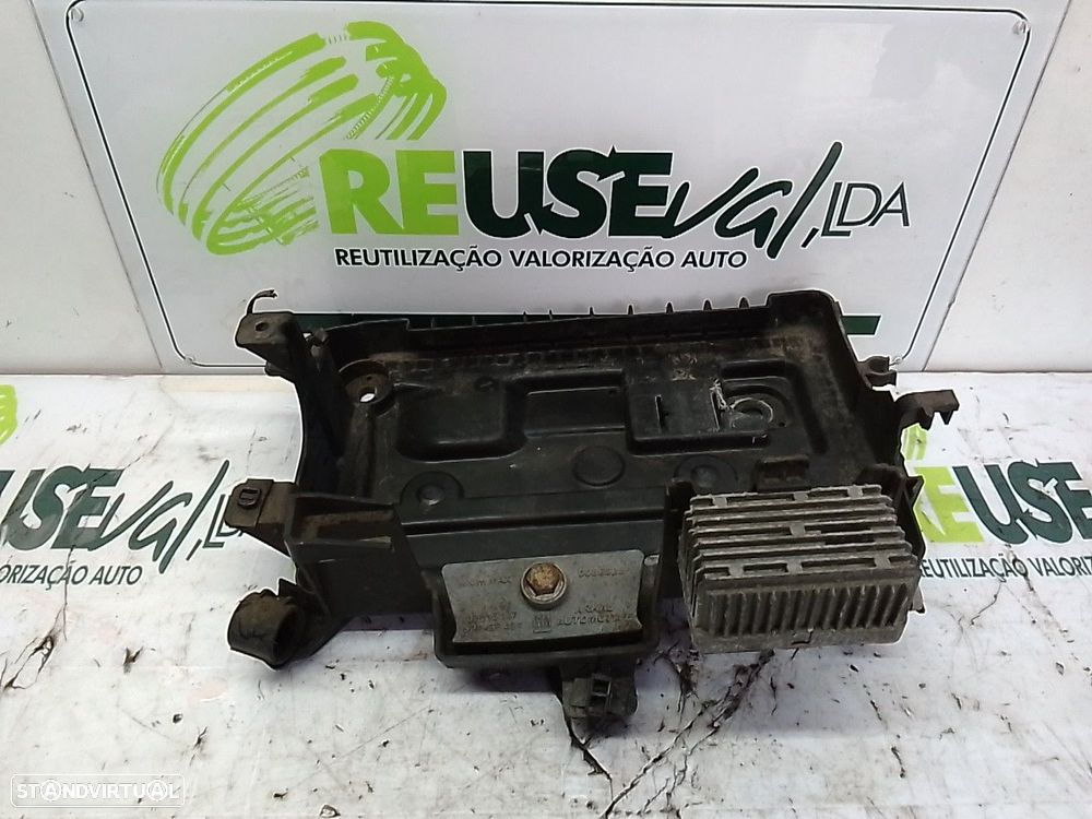 Caixa De Alujamento De Bateria Opel Corsa D (S07) - 1