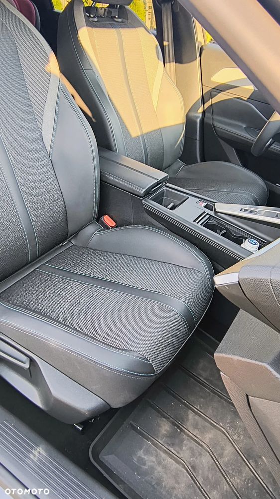 Peugeot 308 1.2 PureTech Allure S&S EAT8 - 28