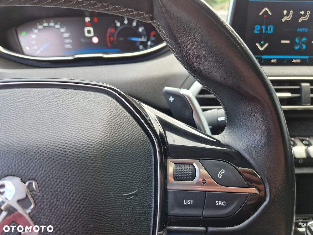 Peugeot 3008 1.6 PureTech GT Pack S&S EAT8 - 23