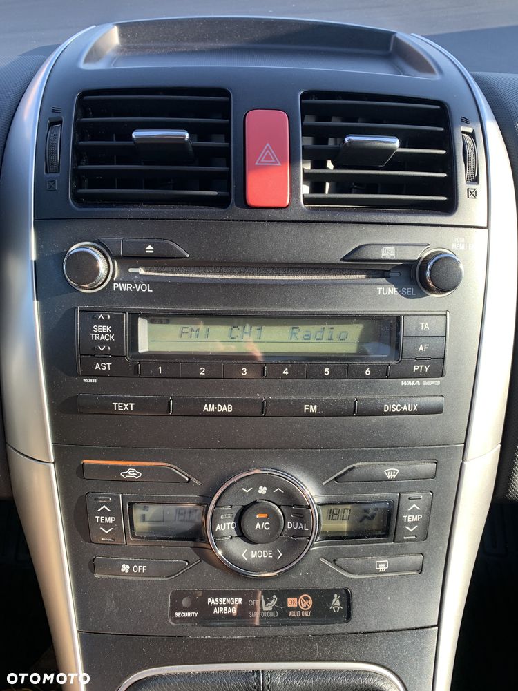 Toyota Auris 1.6 Dynamic - 8