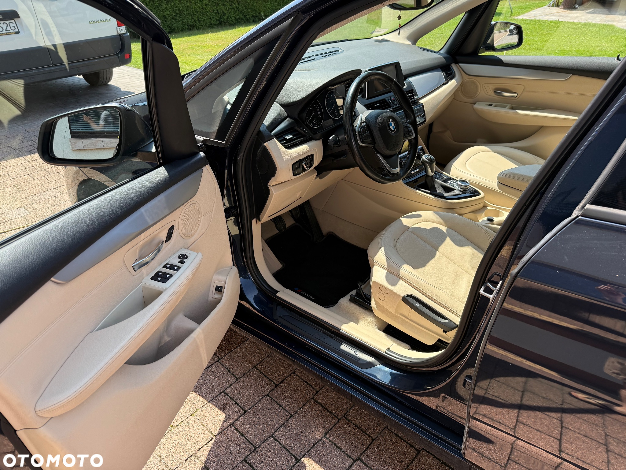 BMW Seria 2 216d Active Tourer Luxury Line - 7