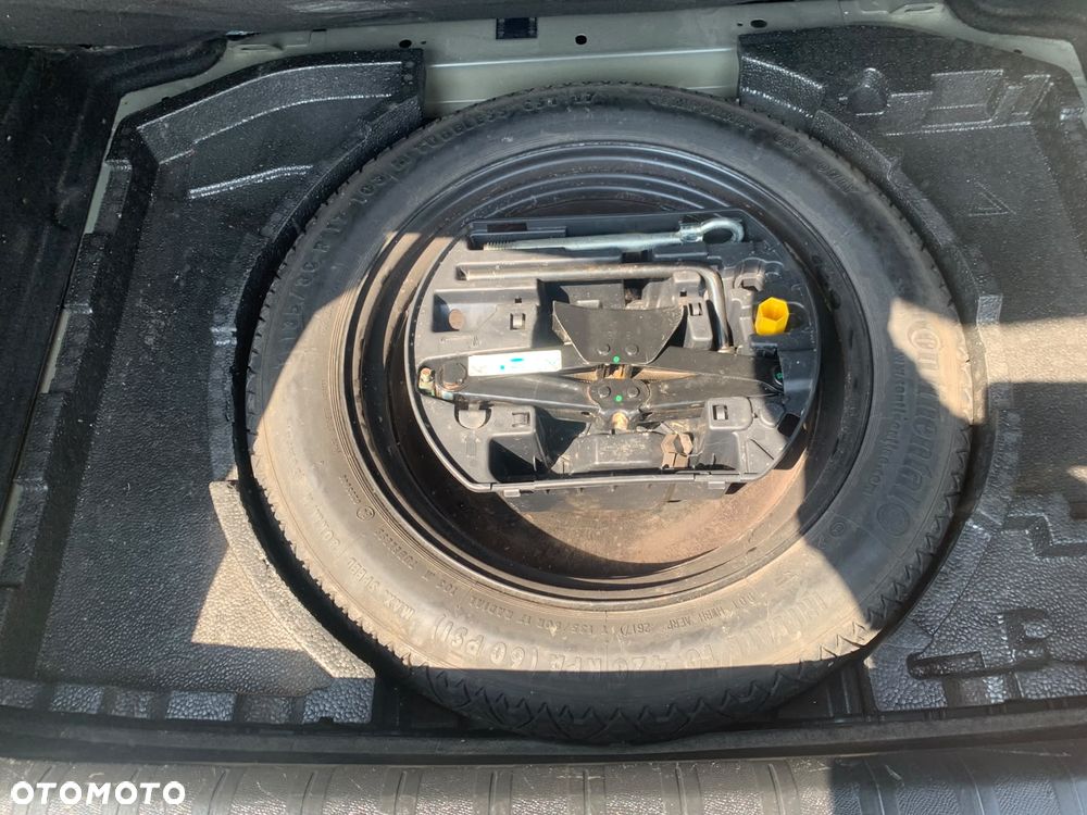 Peugeot 308 BlueHDi FAP 180 EAT8 Stop & Start GT - 26