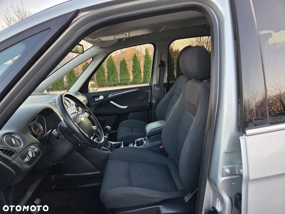 Ford Galaxy 2.2 TDCi DPF Titanium - 10