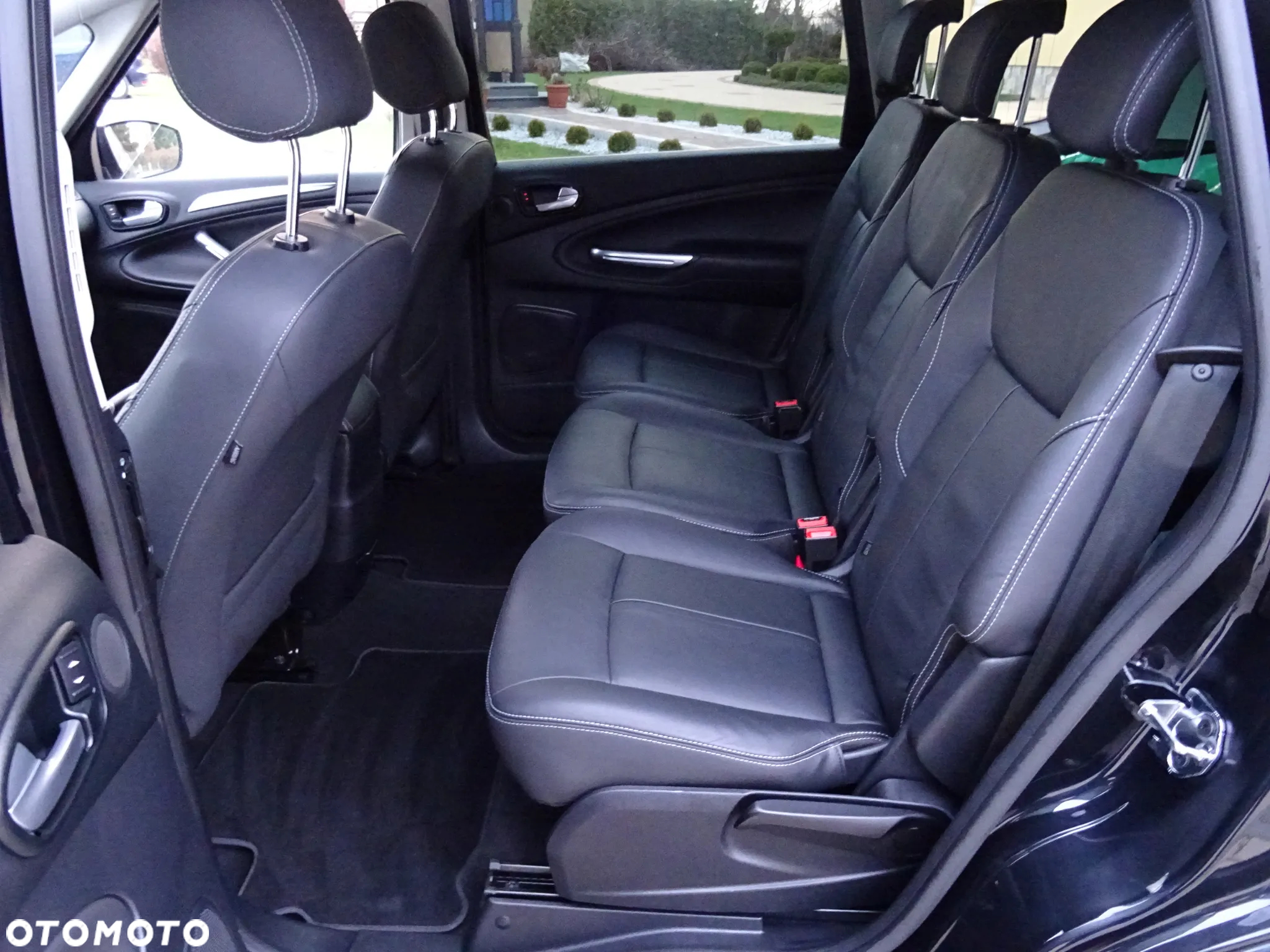 Ford S-Max 2.0 TDCi DPF Titanium - 10