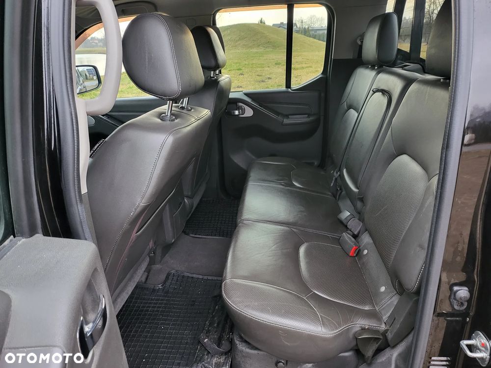 Nissan Navara 3.0 D V6 Platinum Long - 32