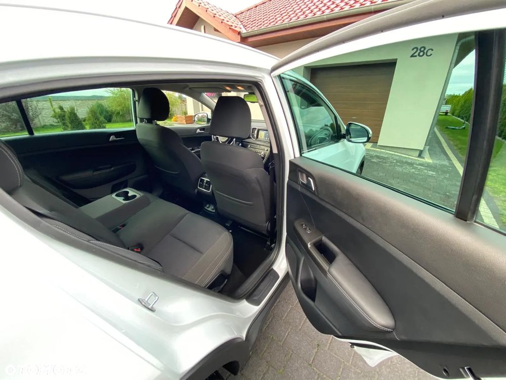 Kia Sportage 1.6 GDI 2WD Dream-Team Edition - 26