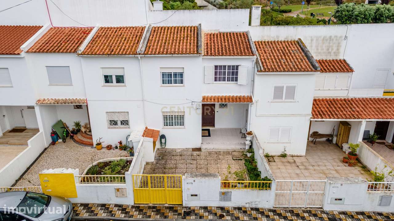 Moradia T4 em Oeiras com Excelente Localização - Grande imagem: 2/44