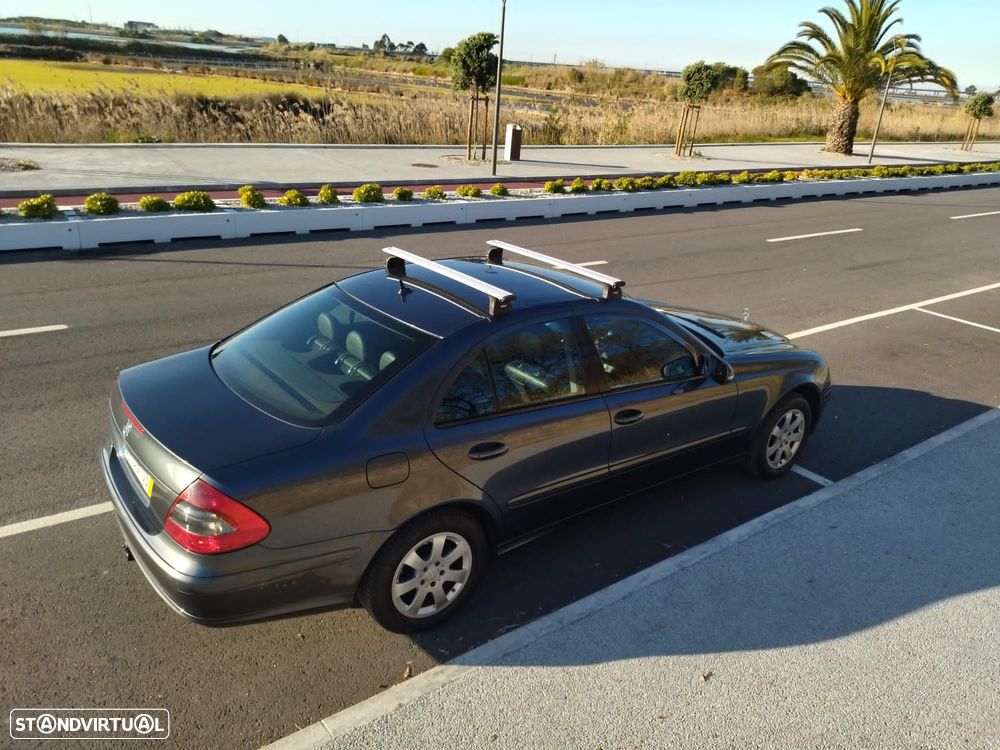 Mercedes-Benz E 200 - 10
