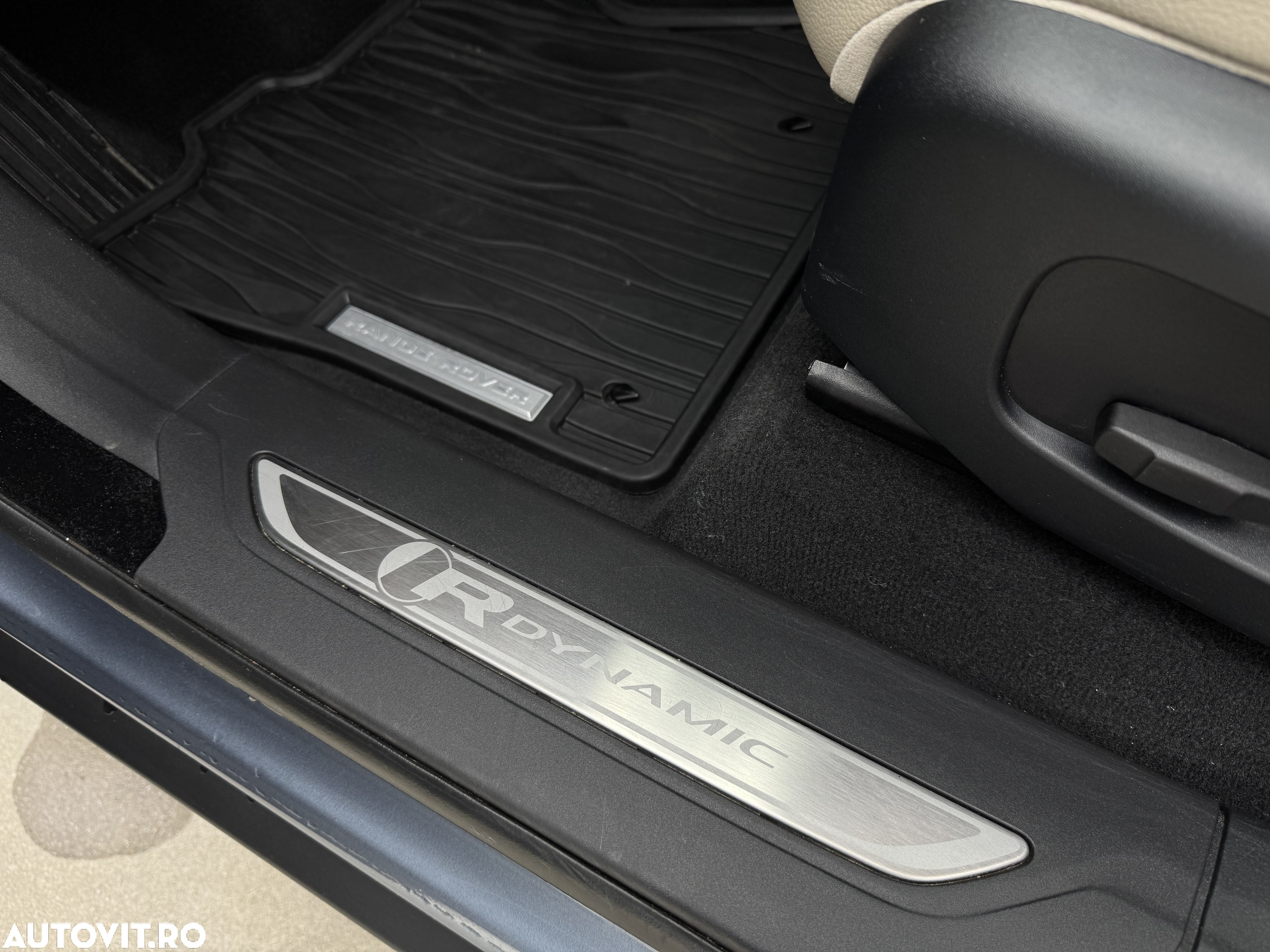 Land Rover Range Rover Velar R-Dynamic 2.0 SE - 22