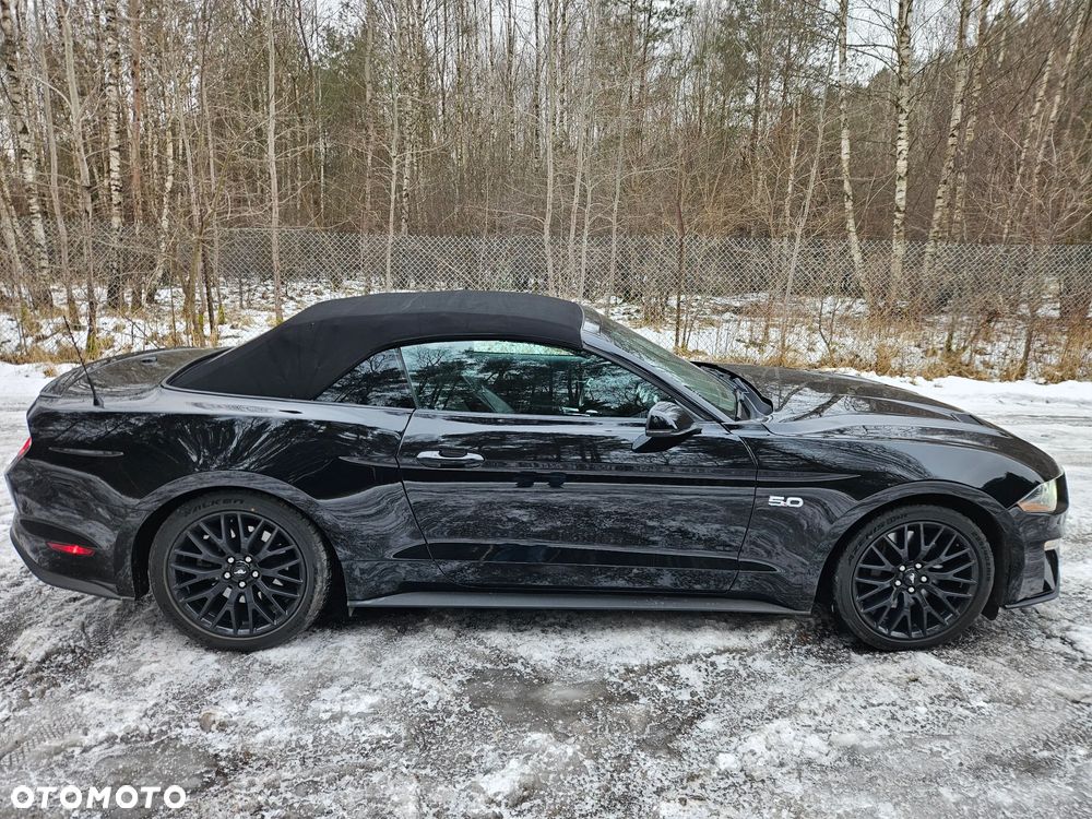 Ford Mustang - 24