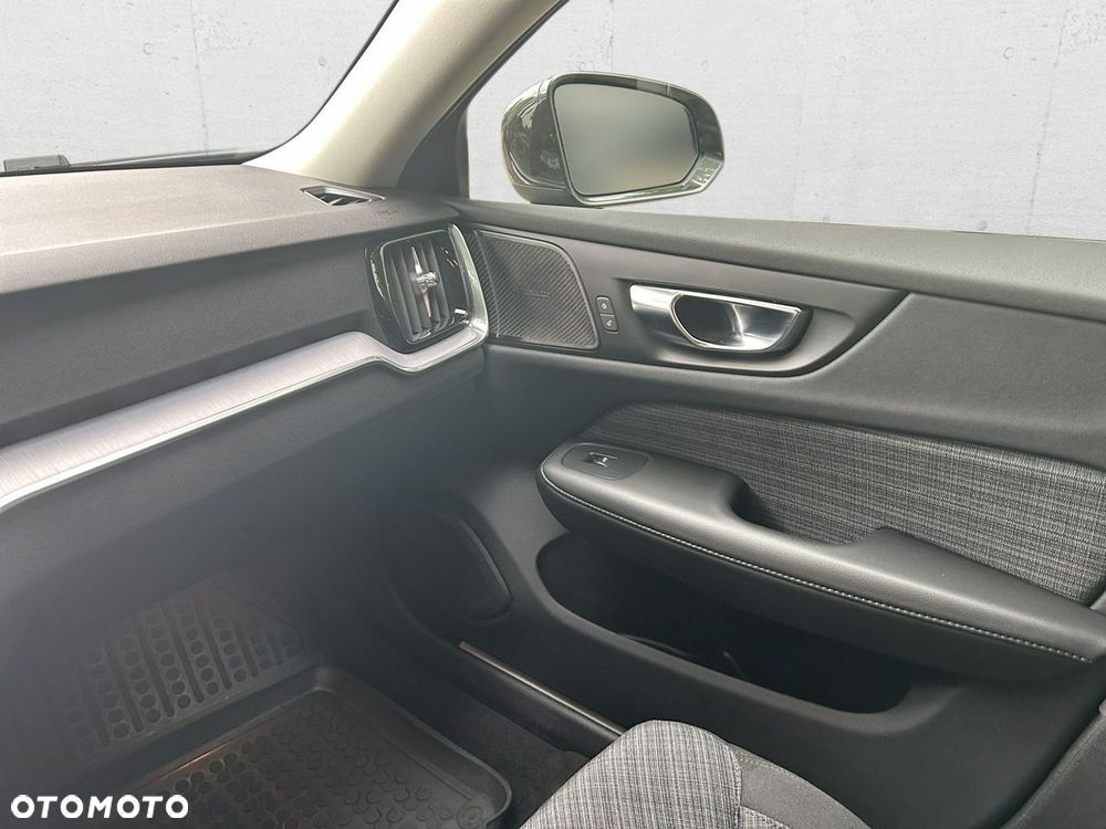 Volvo V90 Cross Country - 15
