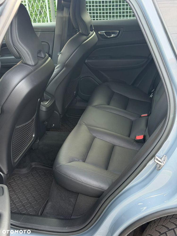 Volvo XC 60 B4 D AWD Plus Bright - 15