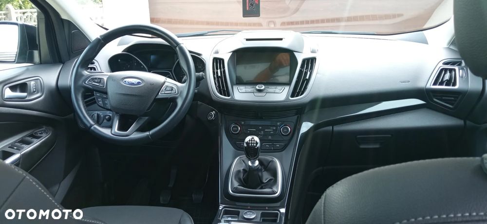 Ford Kuga 1.5 TDCi 2x4 Trend - 16