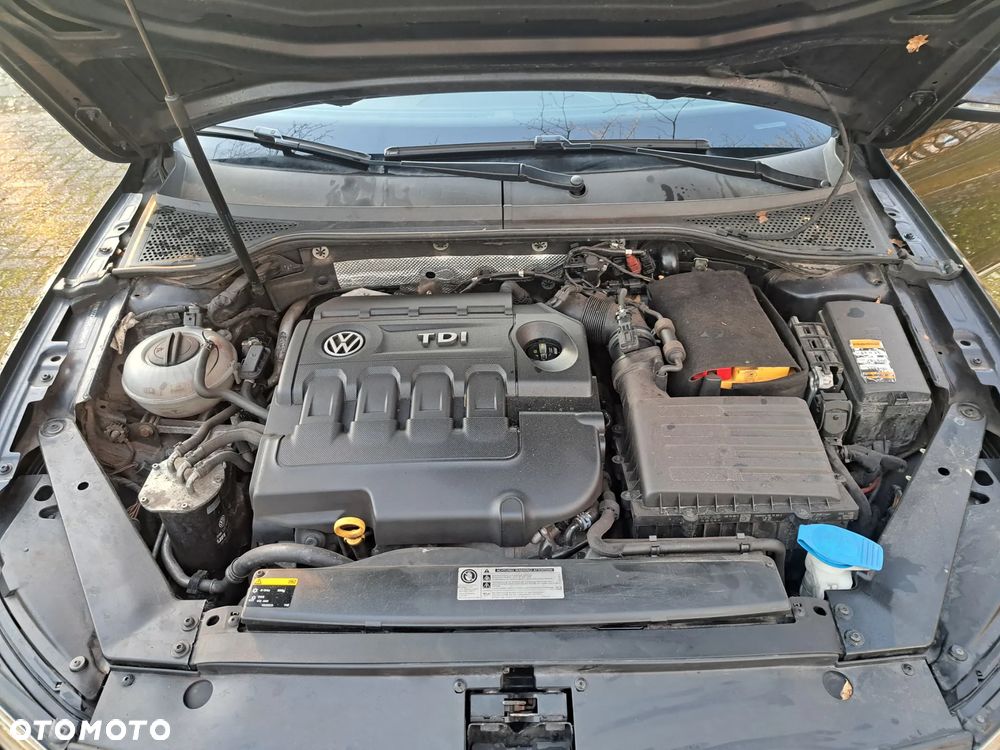 Volkswagen Passat - 8