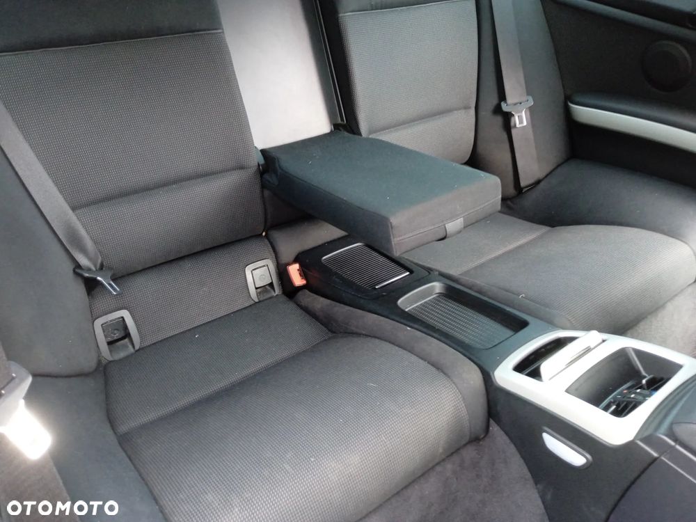 BMW Seria 3 320d DPF Edition Exclusive - 10