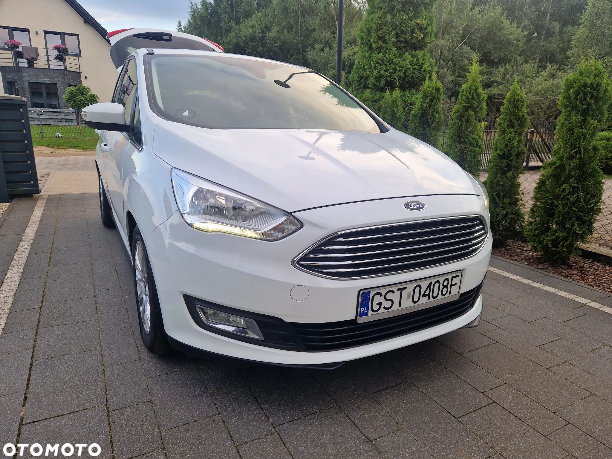 Ford C-MAX 1.5 TDCi Start-Stop-System Titanium - 1