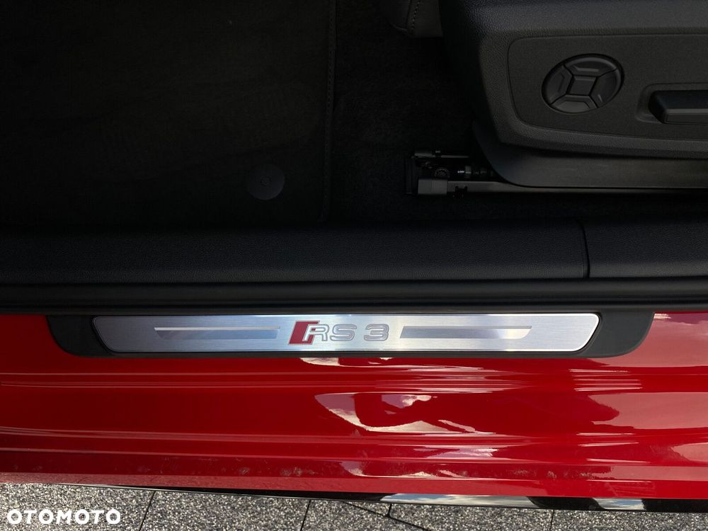 Audi RS3 Limousine - 11