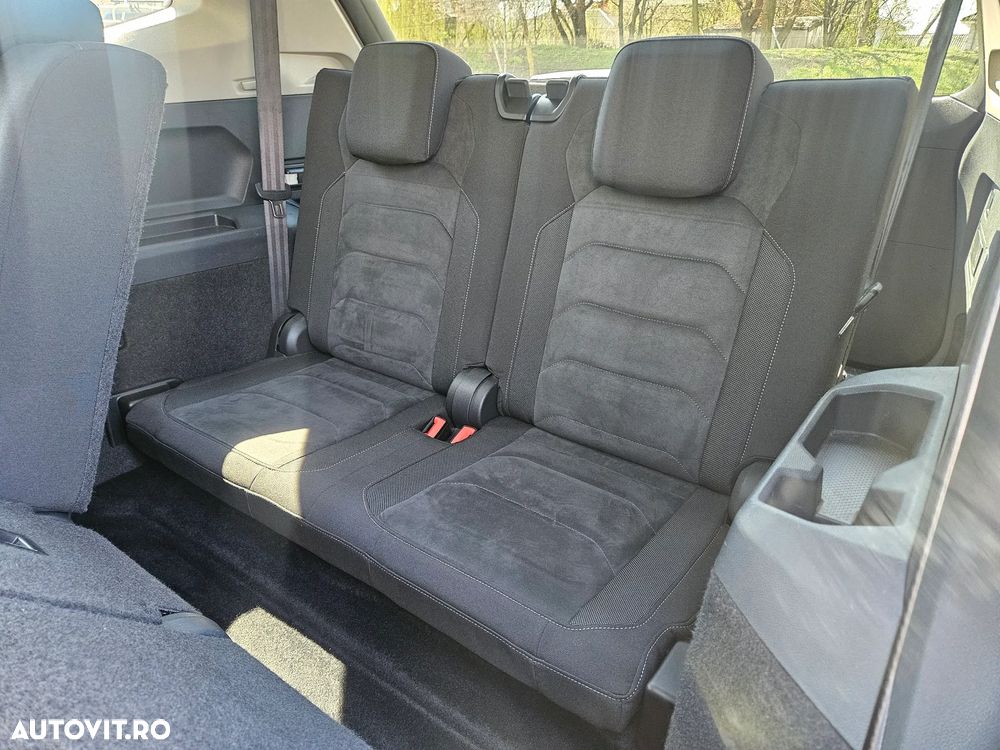 Volkswagen Tiguan - 8